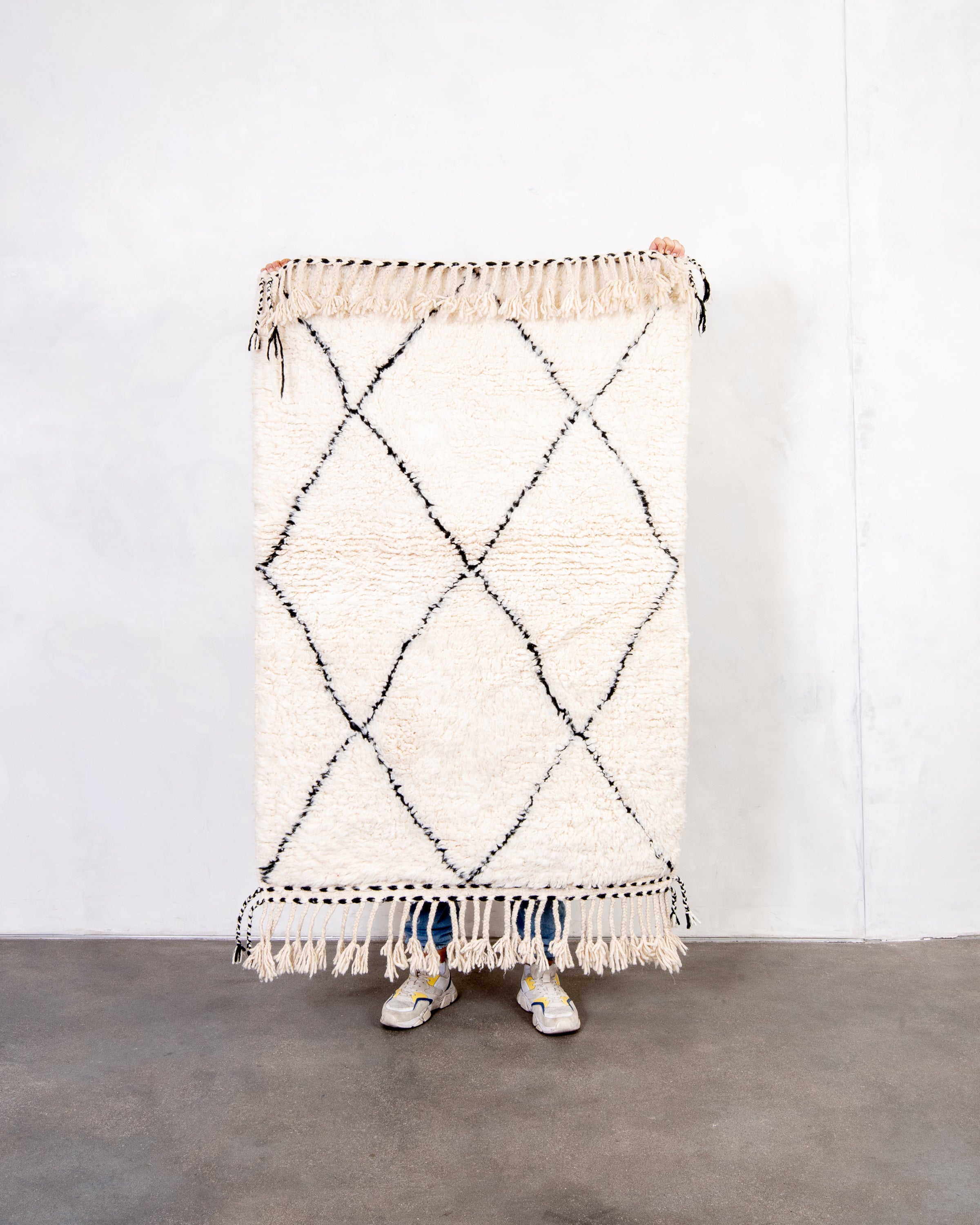 Modern designer handcrafted Berber rug from morocco Beniourain with beautiful colors and patterns